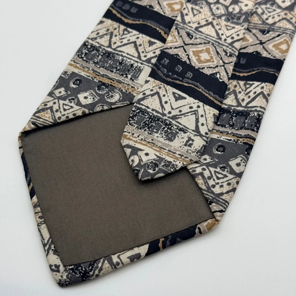 Oleg Cassini Mens Silk Tie Geometric Tribal Pattern Black Tan Made in USA 3.75in